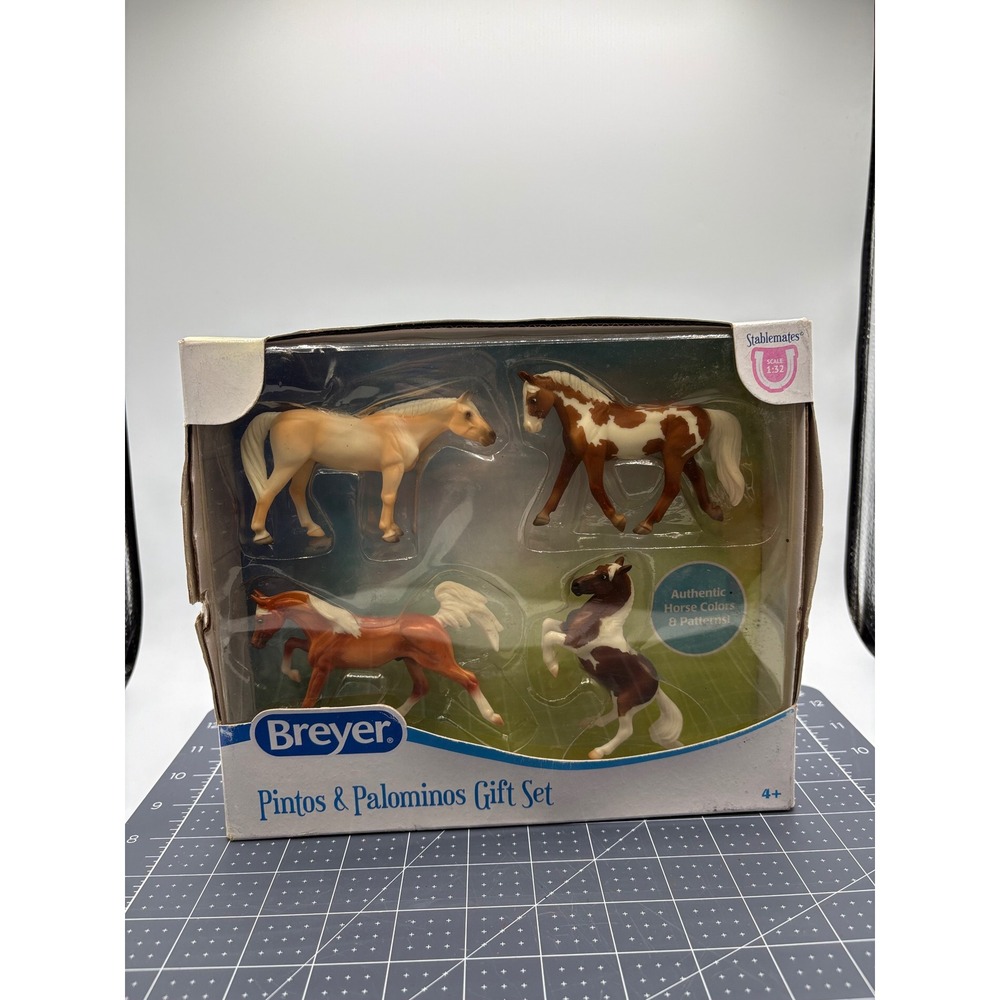 Breyer Stablemates Pintos and Palominos Gift Set 1:32 Scale Model Horses 4 Pack